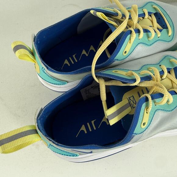 Nike Air Max Dia SE Sneakers Women's 7 White Low Top Running Athletic Shoes - Picture 9 of 10